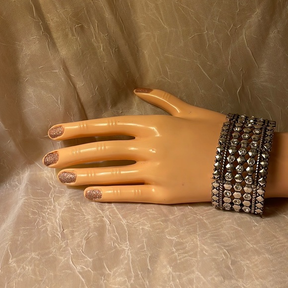 Elastic silver colored bracelet 5 solid stacked rows with white jewels - Picture 1 of 5